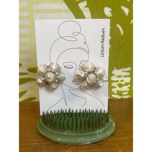 Vintage Silver Cluster Clip-On Non-pierced Earrings